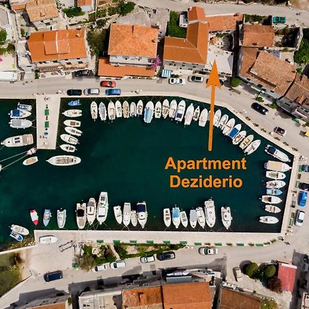 Deziderio Apartment Stomorska Exterior foto