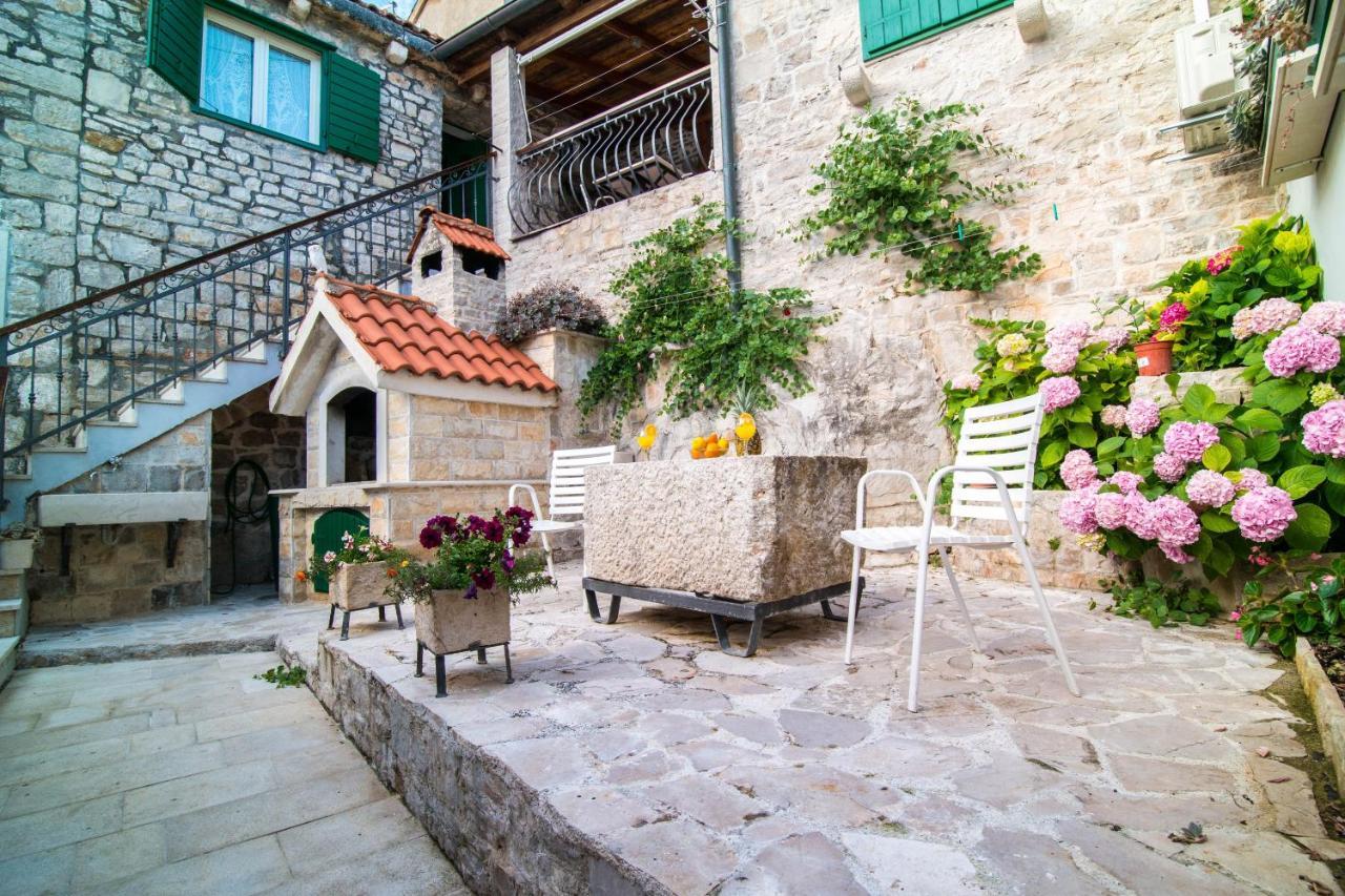 Deziderio Apartment Stomorska Exterior foto
